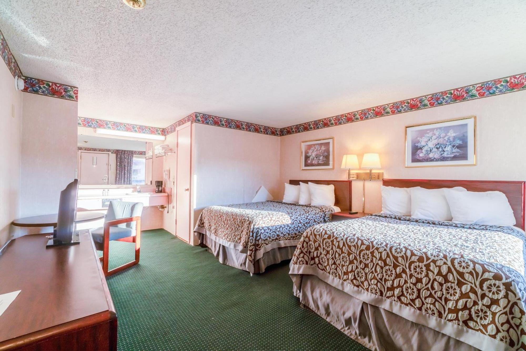 Ozark Junction Mountain View By Oyo Motel Bagian luar foto