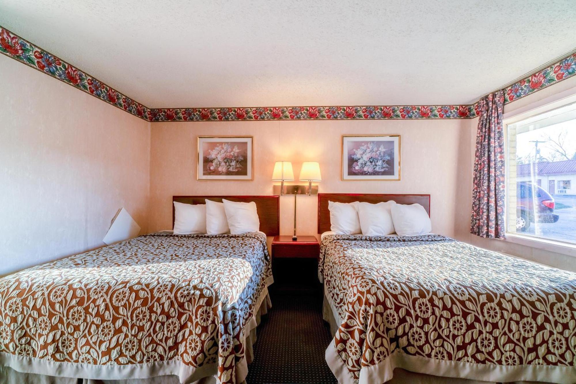 Ozark Junction Mountain View By Oyo Motel Bagian luar foto