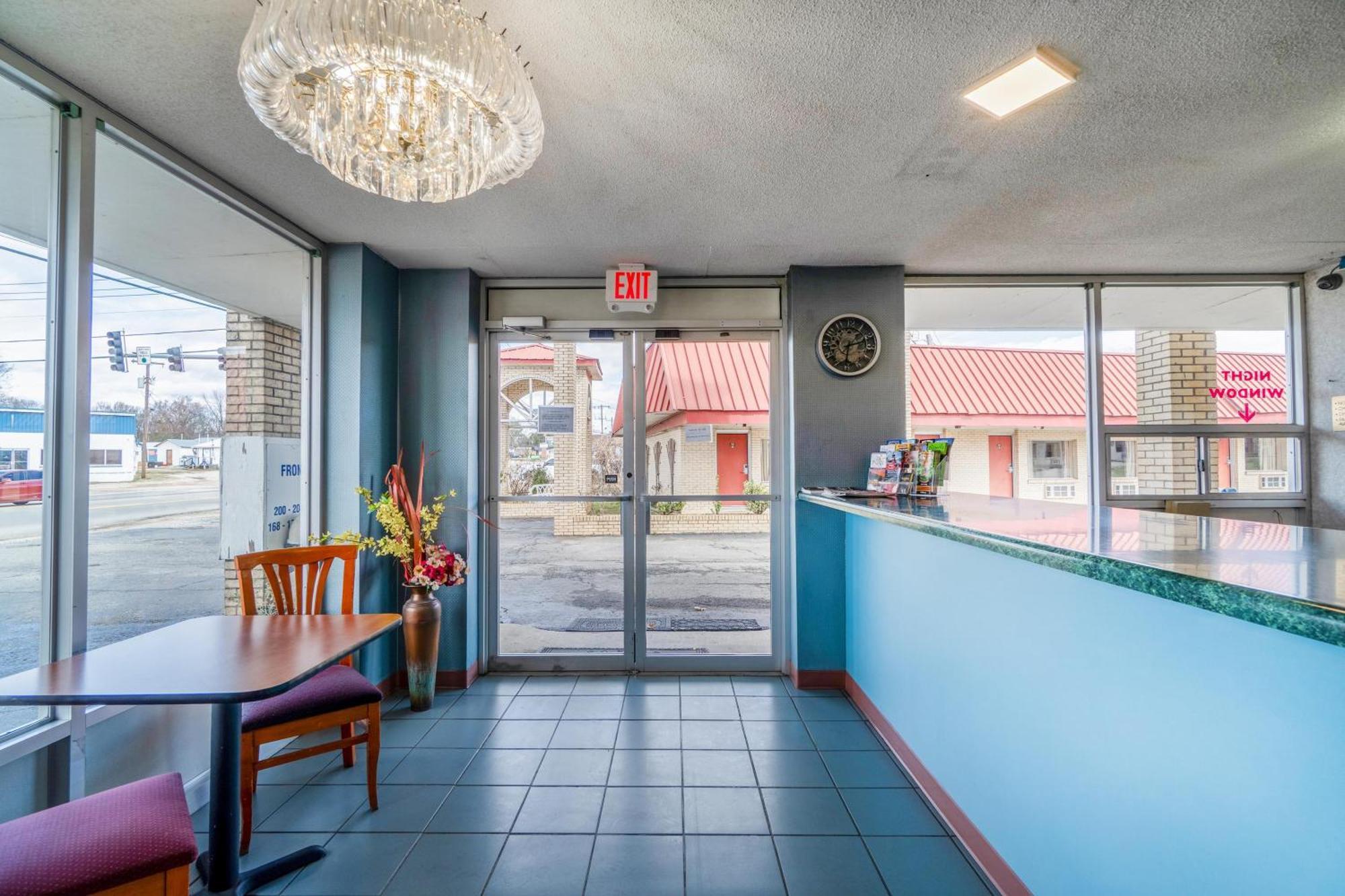 Ozark Junction Mountain View By Oyo Motel Bagian luar foto