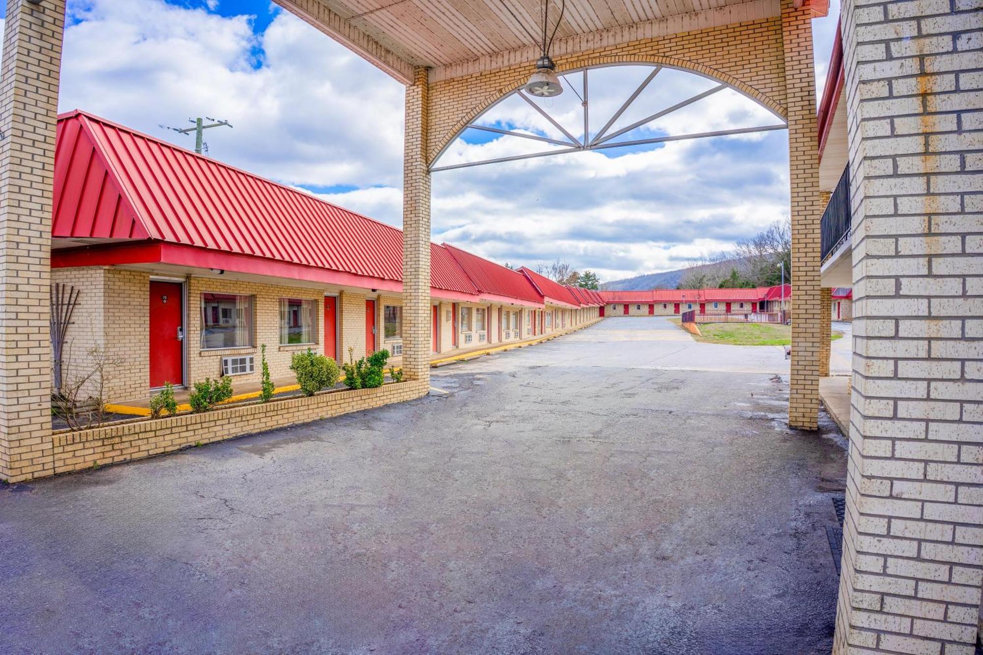 Ozark Junction Mountain View By Oyo Motel Bagian luar foto