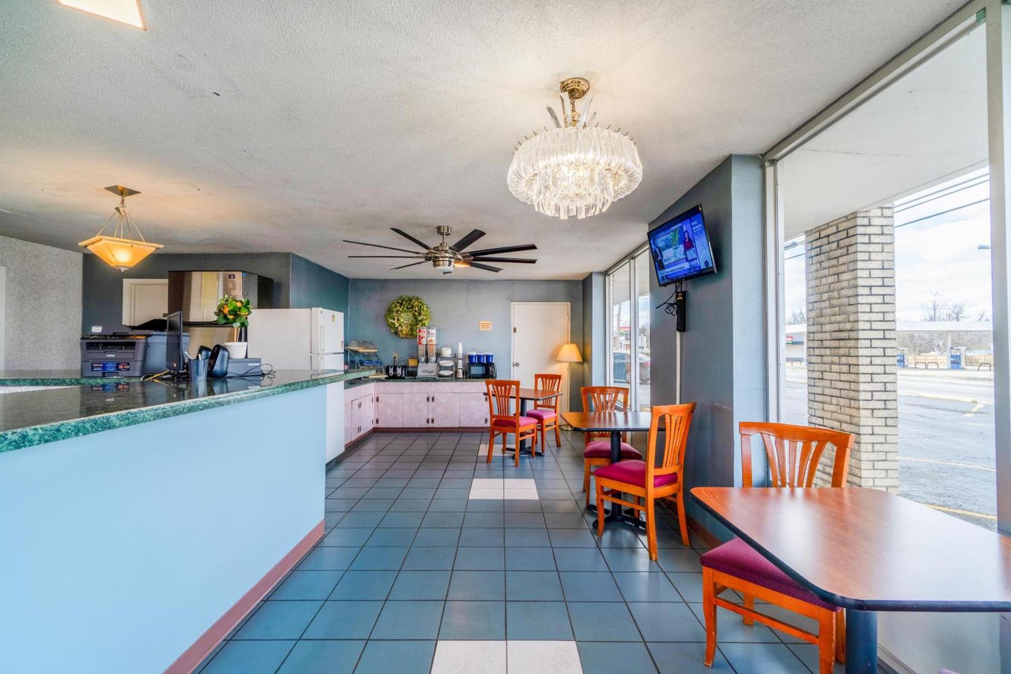 Ozark Junction Mountain View By Oyo Motel Bagian luar foto