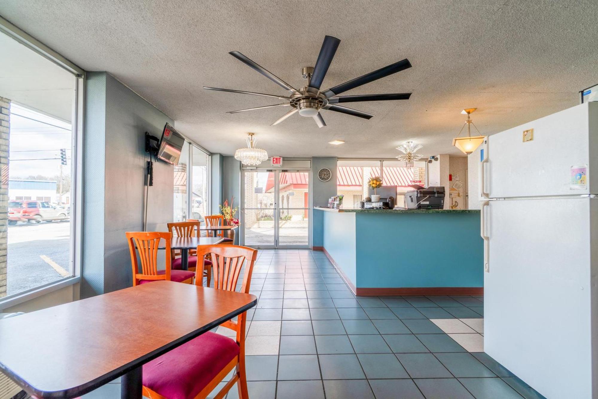 Ozark Junction Mountain View By Oyo Motel Bagian luar foto
