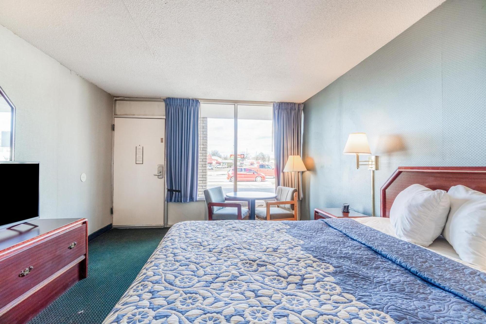 Ozark Junction Mountain View By Oyo Motel Bagian luar foto