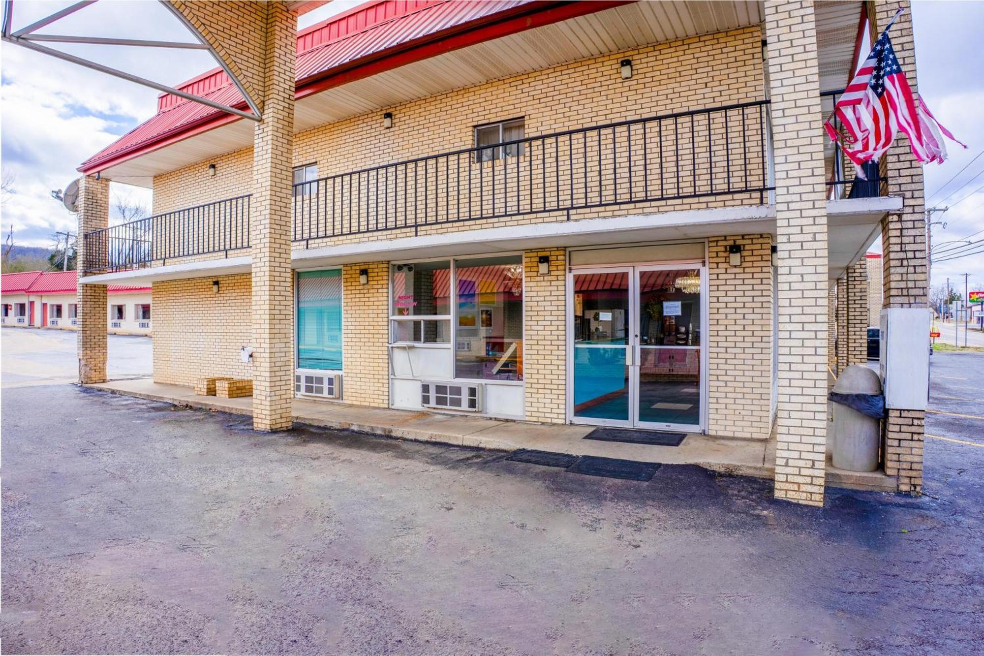 Ozark Junction Mountain View By Oyo Motel Bagian luar foto