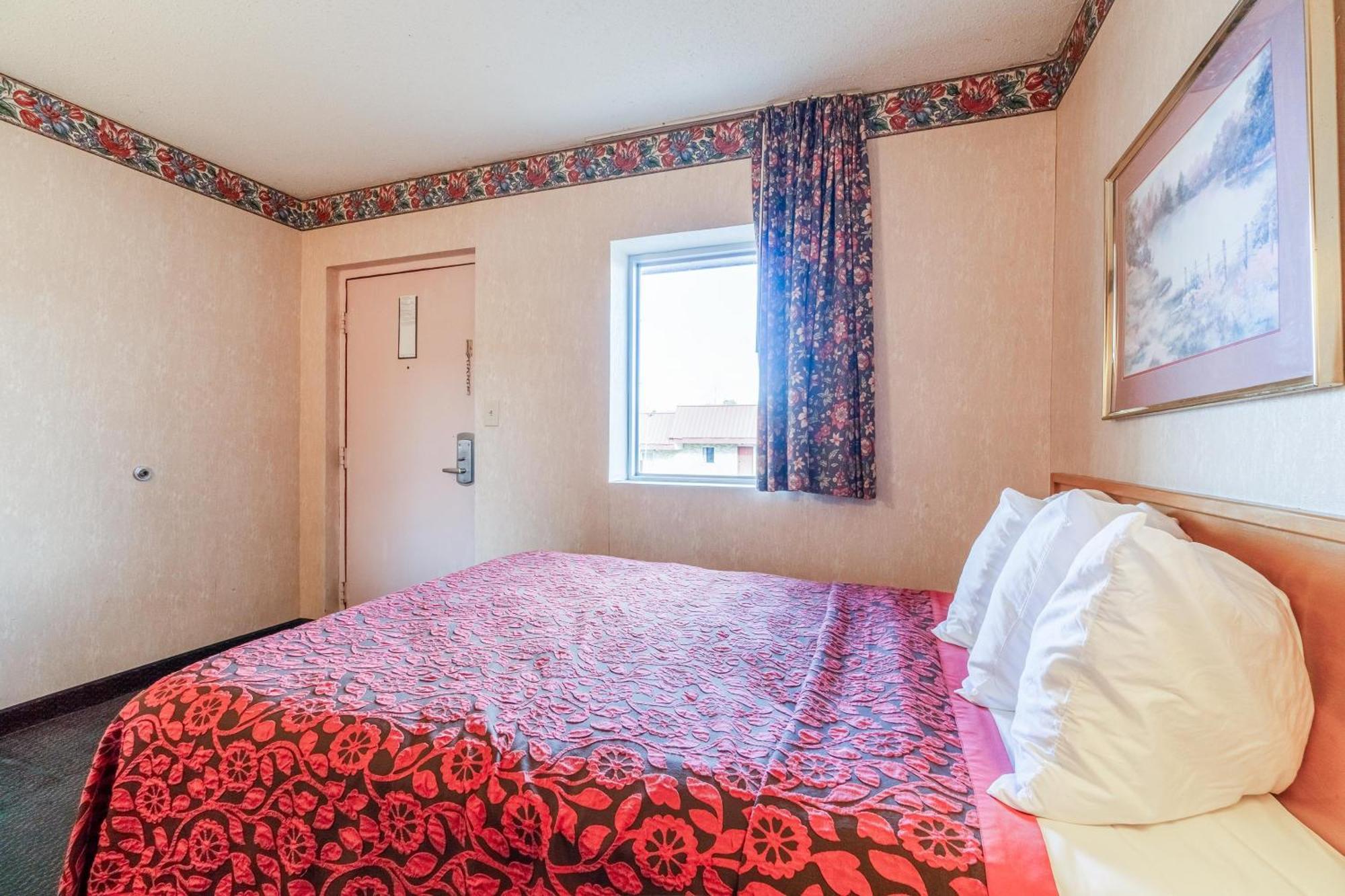 Ozark Junction Mountain View By Oyo Motel Bagian luar foto